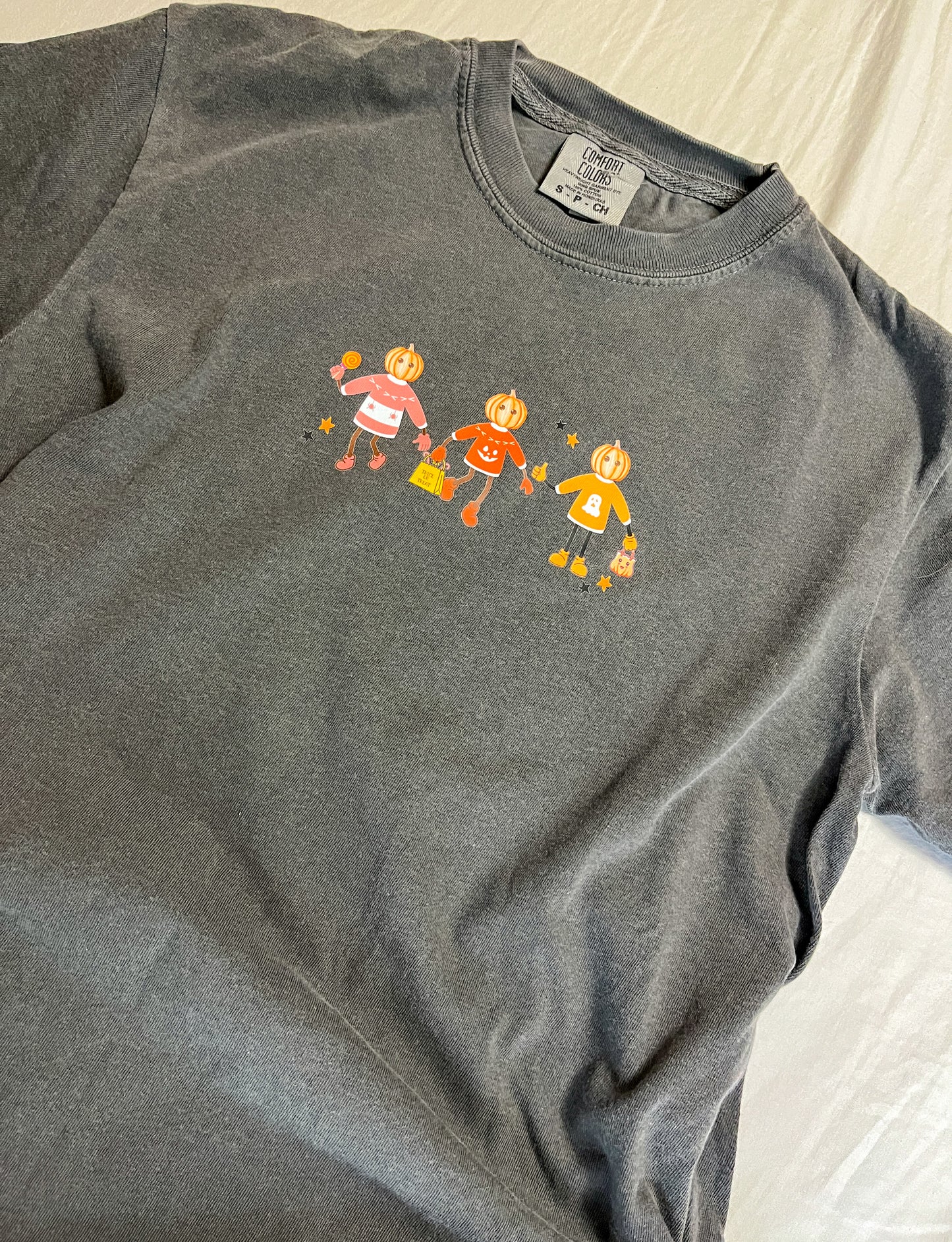 Jackie and the pumpkin girls tee
